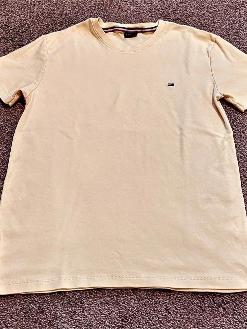 Boy’s Tommy Hilfiger Essential Flag Logo T-Shirt Yellow XL